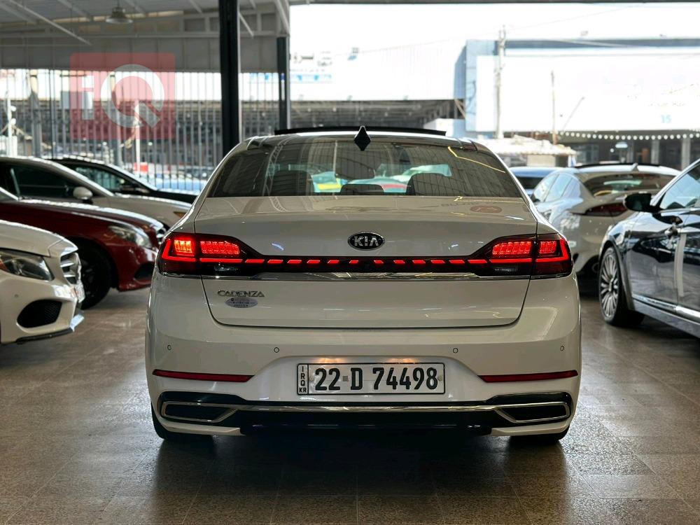 Kia Cadenza